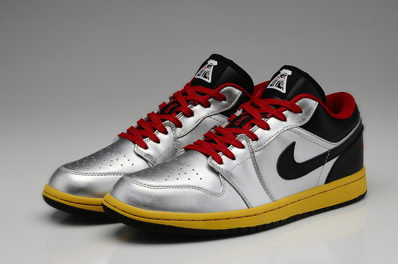 Chaussure de Basket Air Jordan 1 Retro Pour Homme Pas Cher